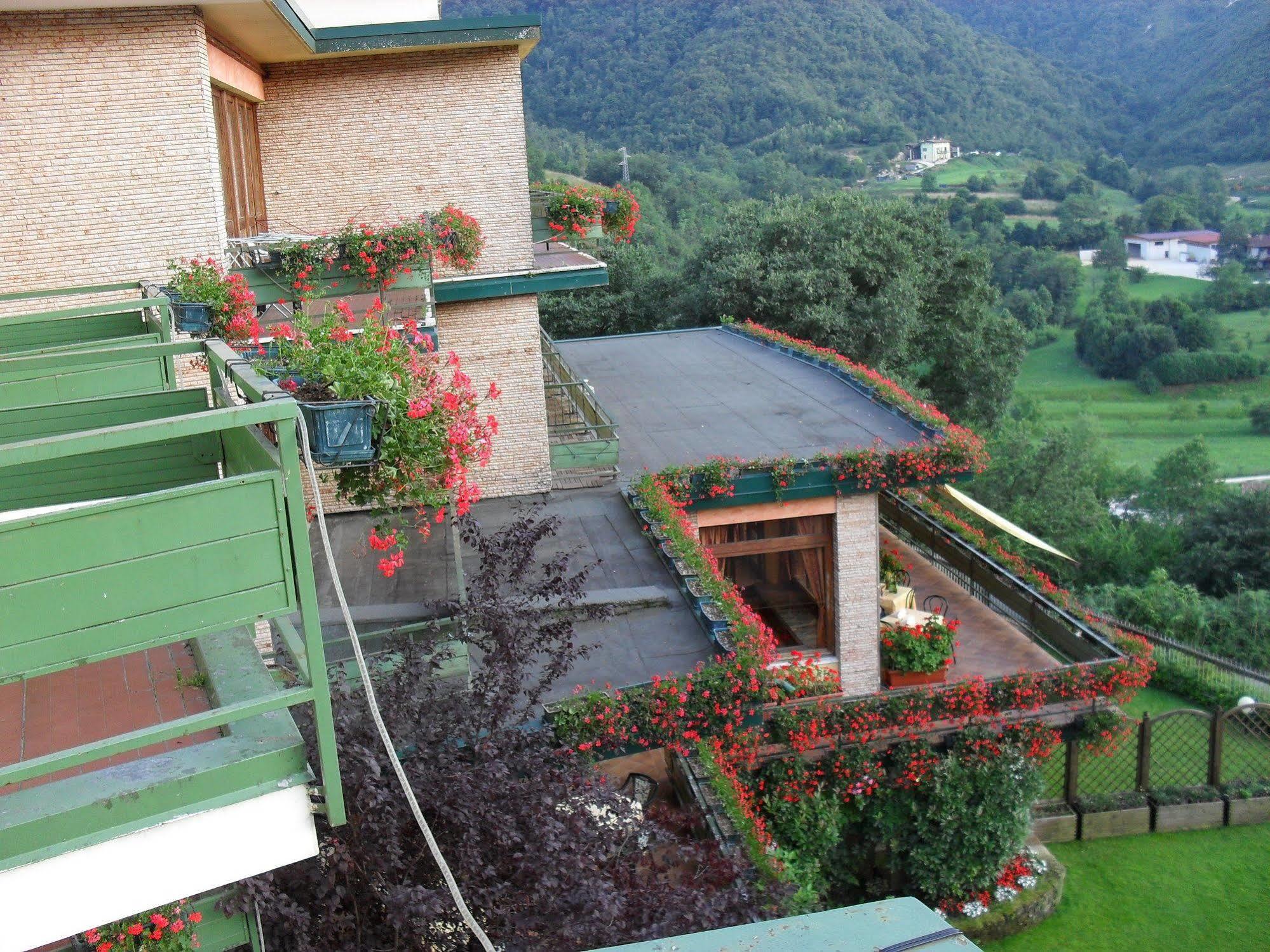Hotel Parco Della Fonte Vallio Terme Buitenkant foto